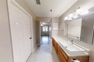 300 Johnson Ferry Road NE, Atlanta, GA 30328 - Photo 14