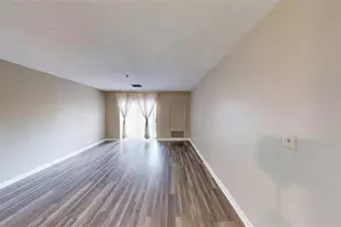 300 Johnson Ferry Road NE, Atlanta, GA 30328 - Photo 16