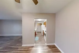 300 Johnson Ferry Road NE, Atlanta, GA 30328 - Photo 24