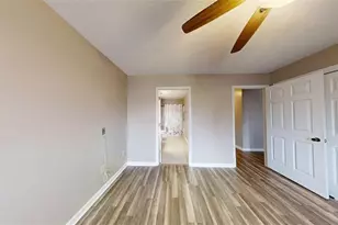 300 Johnson Ferry Road NE, Atlanta, GA 30328 - Photo 8