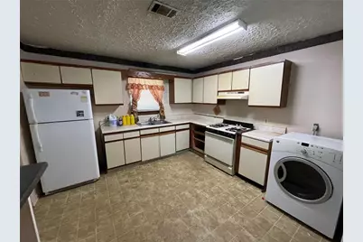 2177 Jonathan Avenue, Lithonia, GA 30058 - Photo 4