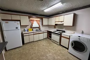 2177 Jonathan Ave, Lithonia, GA 30058 - Photo 4