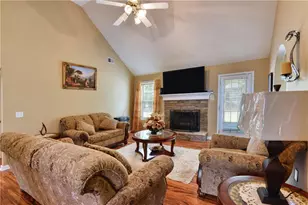 3905 Michaels Creek Way, Loganville, GA 30052 - Photo 8