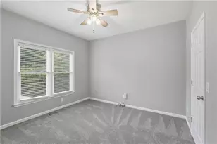 160 Treadstone Overlook, Suwanee, GA 30024 - Photo 18