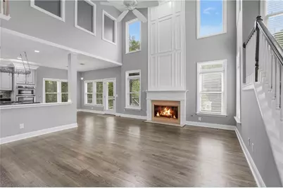 160 Treadstone Overlook, Suwanee, GA 30024 - Photo 8