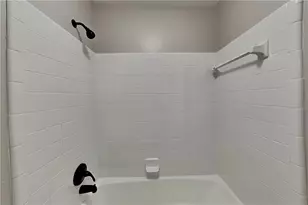 1100 Lake Dr, Roswell, GA 30075 - Photo 22