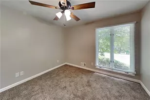 1100 Lake Dr, Roswell, GA 30075 - Photo 14