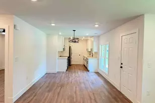2792 Flagstone Dr, Atlanta, GA 30316 - Photo 6