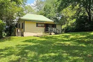 118 E Oak St, Ellijay, GA 30540 - Photo 4