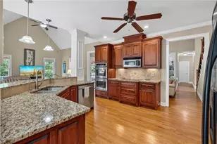 183 Sunrise Dr, Hoschton, GA 30548 - Photo 10