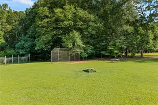 183 Sunrise Dr, Hoschton, GA 30548 - Photo 48