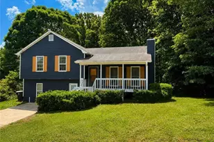 176 Deerfield Dr, Hiram, GA 30141 - Photo 2