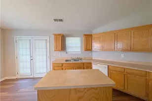 306 Willow Way, Griffin, GA 30224 - Photo 6
