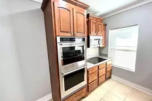 1020 Hill St SE, Atlanta, GA 30315 - Photo 8