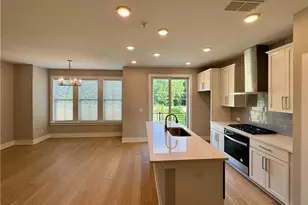 913 Echo Pk Dr, Suwanee, GA 30024 - Photo 8