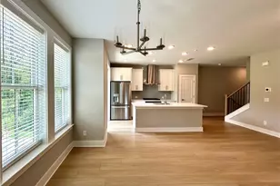 913 Echo Pk Dr, Suwanee, GA 30024 - Photo 1