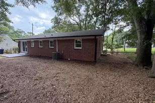 135 Martha St, Winder, GA 30680 - Photo 58