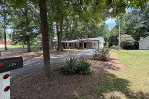 135 Martha St, Winder, GA 30680 - Photo 2