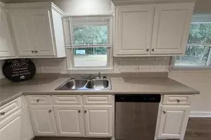 135 Martha St, Winder, GA 30680 - Photo 24