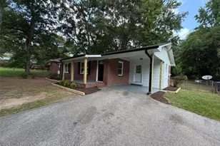 135 Martha St, Winder, GA 30680 - Photo 2