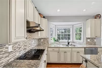 7175 Devonhall Way, Johns Creek, GA 30097 - Photo 16