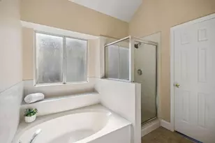 10785 Willow Meadow Cir, Alpharetta, GA 30022 - Photo 20