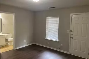 2214 Landing Walk Dr, Duluth, GA 30097 - Photo 6