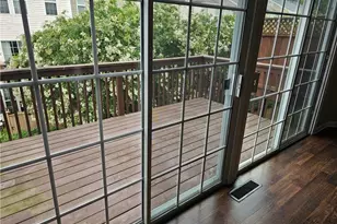 1021 Thornborough Dr, Alpharetta, GA 30004 - Photo 30