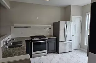 1021 Thornborough Dr, Alpharetta, GA 30004 - Photo 2