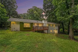 2826 Manor Ct, Snellville, GA 30078 - Photo 4