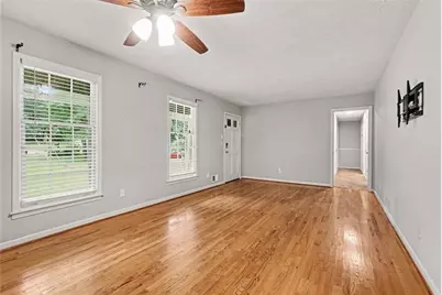 2826 Manor Court, Snellville, GA 30078 - Photo 8