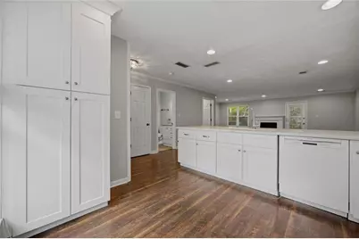 2270 Newport Landing, Alpharetta, GA 30009 - Photo 8