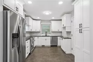 3690 Wisteria Ln SE, Smyrna, GA 30082 - Photo 2