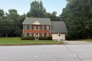 2242 Vintage Oaks Dr, Loganville, GA 30052 - Photo 2