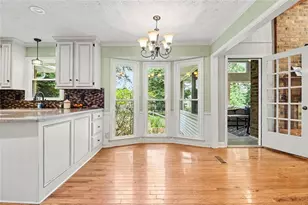 410 Saddle Lake Dr, Roswell, GA 30076 - Photo 10