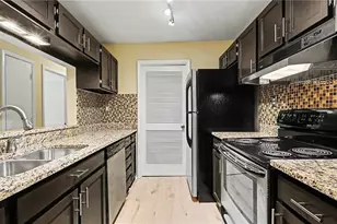 413 Tuxworth Cir, Decatur, GA 30033 - Photo 12