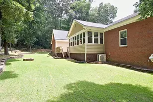 1305 Fontainebleau Ct NE, Lawrenceville, GA 30043 - Photo 4
