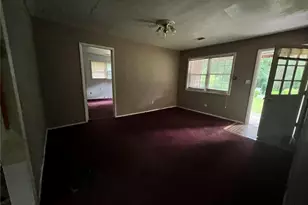118 Meriwether St, Grantville, GA 30220 - Photo 2