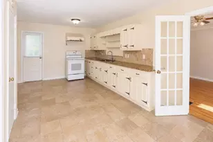 2095 Lilac Ln, Decatur, GA 30032 - Photo 6