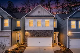 487 Bishop Ln, Woodstock, GA 30188 - Photo 2