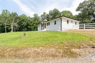 1585 Jimmy Dodd Rd, Buford, GA 30518 - Photo 8