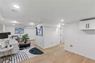 8 Edwin Pl NW, Atlanta, GA 30318 - Photo 22
