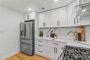 8 Edwin Pl NW, Atlanta, GA 30318 - Photo 12