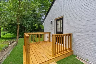 8 Edwin Pl NW, Atlanta, GA 30318 - Photo 28