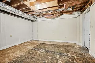 3884 Hunting Ridge Dr SW, Lilburn, GA 30047 - Photo 24