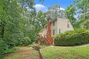 3884 Hunting Ridge Dr SW, Lilburn, GA 30047 - Photo 30