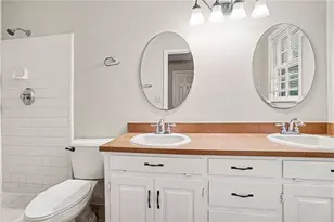 3884 Hunting Ridge Dr SW, Lilburn, GA 30047 - Photo 22