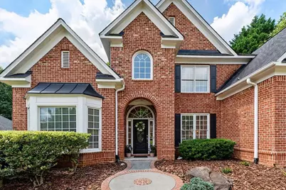 6915 Carmel Court, Suwanee, GA 30024 - Photo 8
