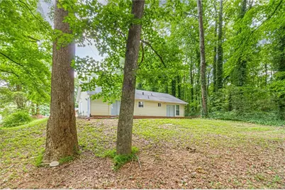5975 Dart Drive, Lithonia, GA 30058 - Photo 6