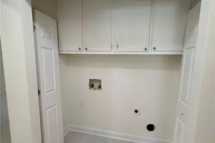 5376 Cherry Wood Dr, Stone Mountain, GA 30083 - Photo 6